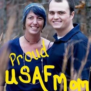 Meet your Posher, Twila